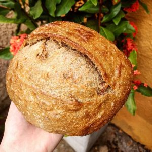 Pão de fermentação natural, castanhas e curry