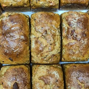 Pão de fermentação natural de ameixa e canela