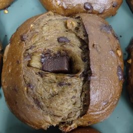Pão de chocolate com café e castanhas (380 gramas) *